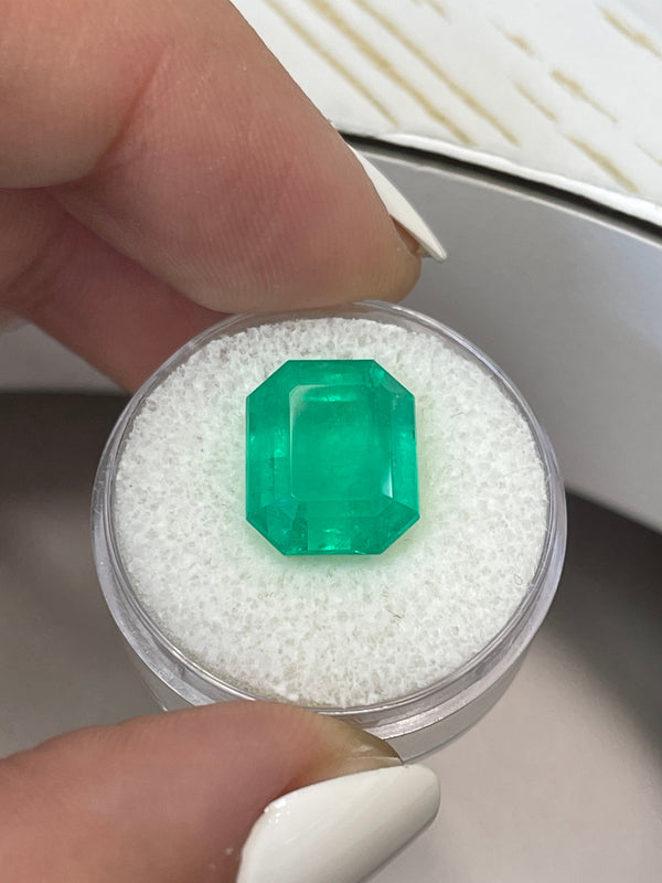 8.46 Carat 13x11 Classic Green Emerald Cut Loose Colombian Emerald-Emerald Cut