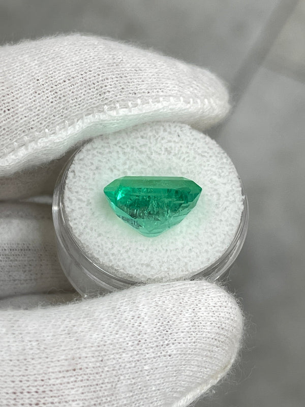 9.51 Carat 14x11 Vivacious Green Emerald Cut Loose Authentic Colombian emerald-Emerald Cut
