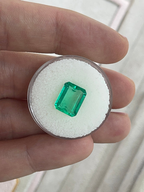 3.30ct Muzo Colombian Emerald Crystal Clear Yellowish Green Spready Cut 10.4x8.4mm Earth Mined Loose Gemstone