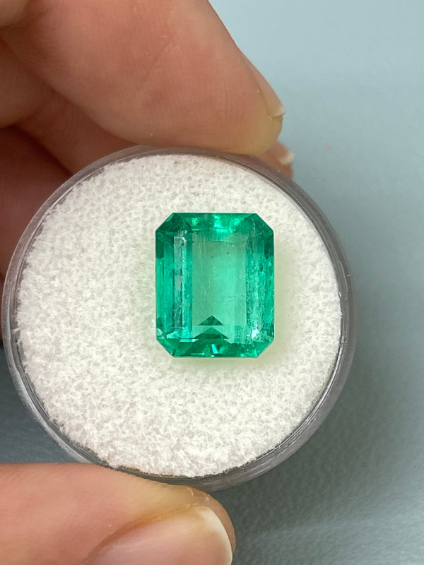 5.50 Carat 11.8mx9.7 Medium Green Natural Loose Colombian Emerald-Classic Emerald Cut